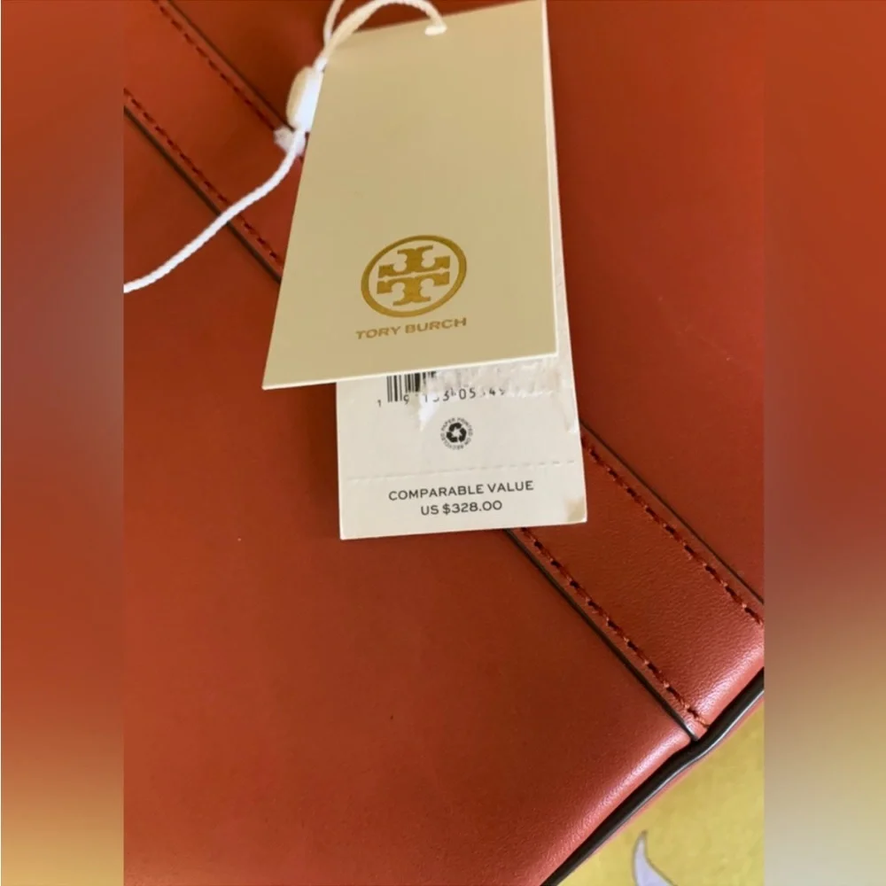Tory Burch women bag purse EMERSON
MINI BUCKET
BAG - Picture 6 of 14